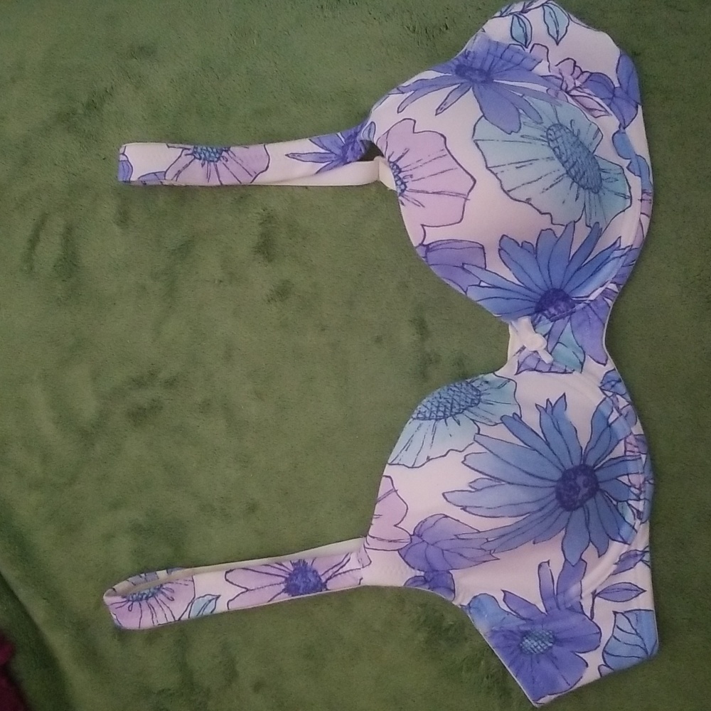 Victoria's Secret bra